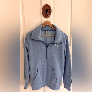 Under Armour women’s size small 1/2-zip fleece sweatshirt.  Great condition.